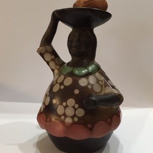 Chulucanas Peru Pottery Woman with bowl and fruit